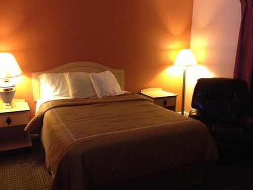 Motel Virginia Lawrence