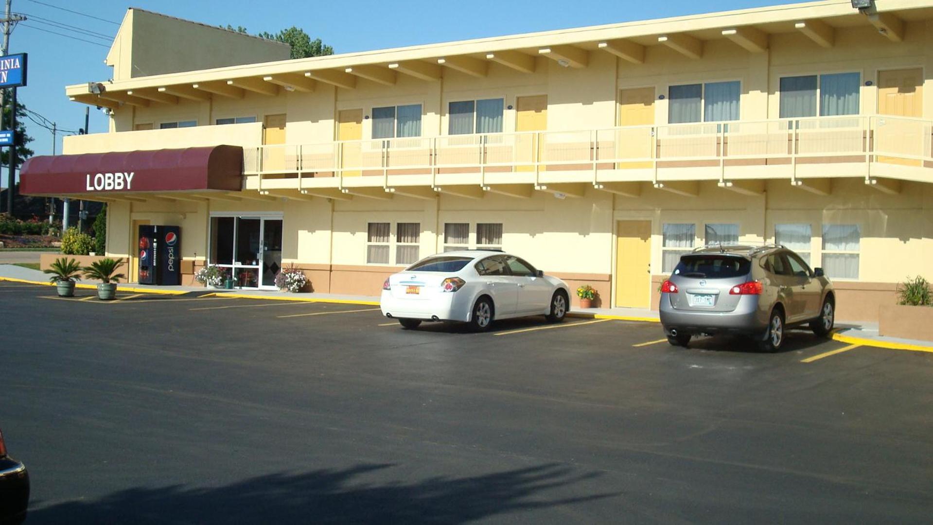 Motel Virginia Lawrence