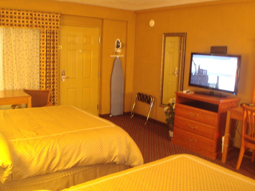 Motel Virginia Lawrence